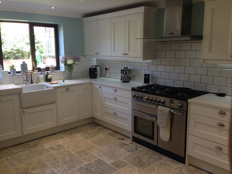 Classic Painted Shaker in White & Charcoal 2 IMG 0049