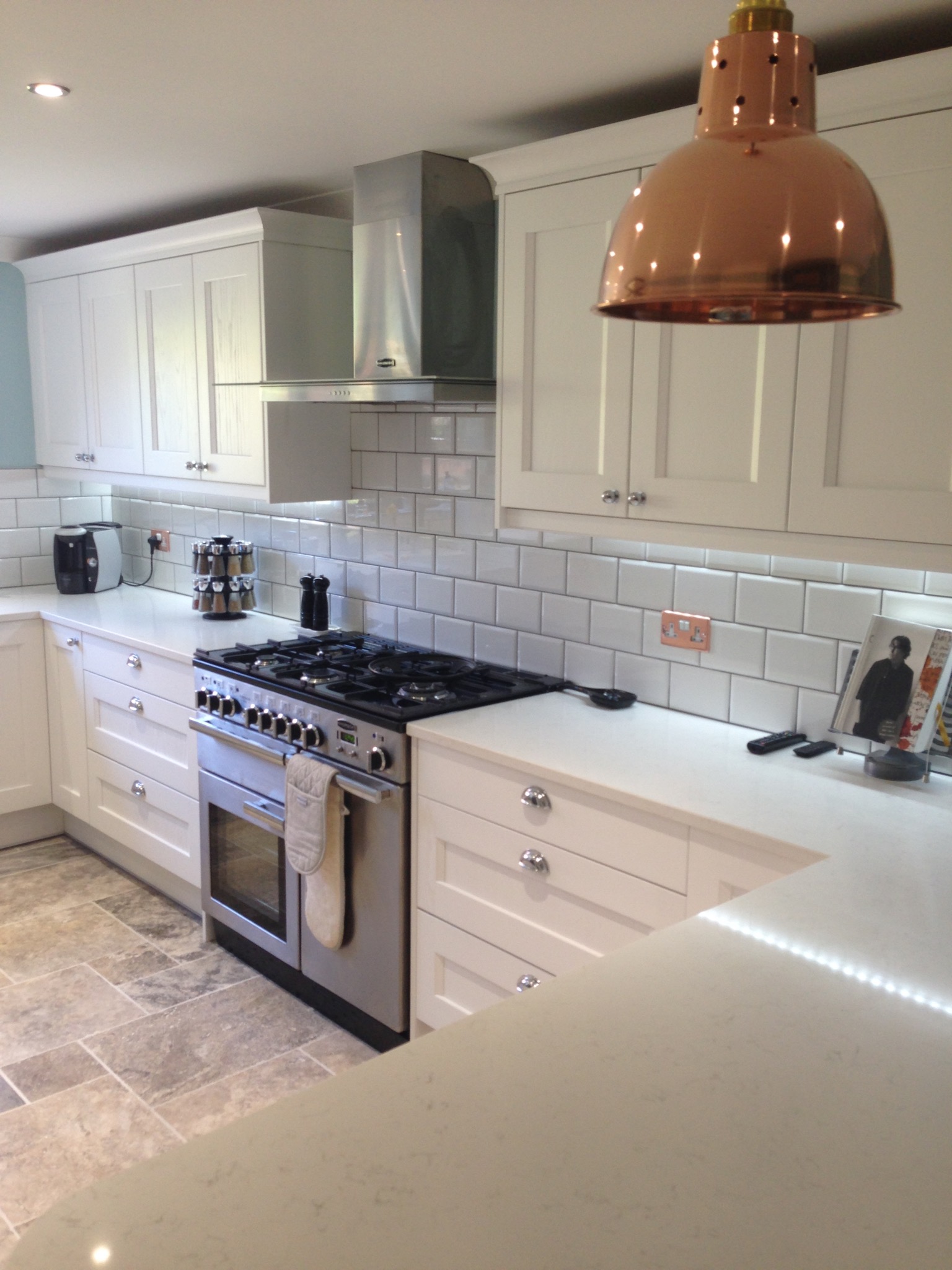 Classic Painted Shaker in White & Charcoal 1 IMG 0048