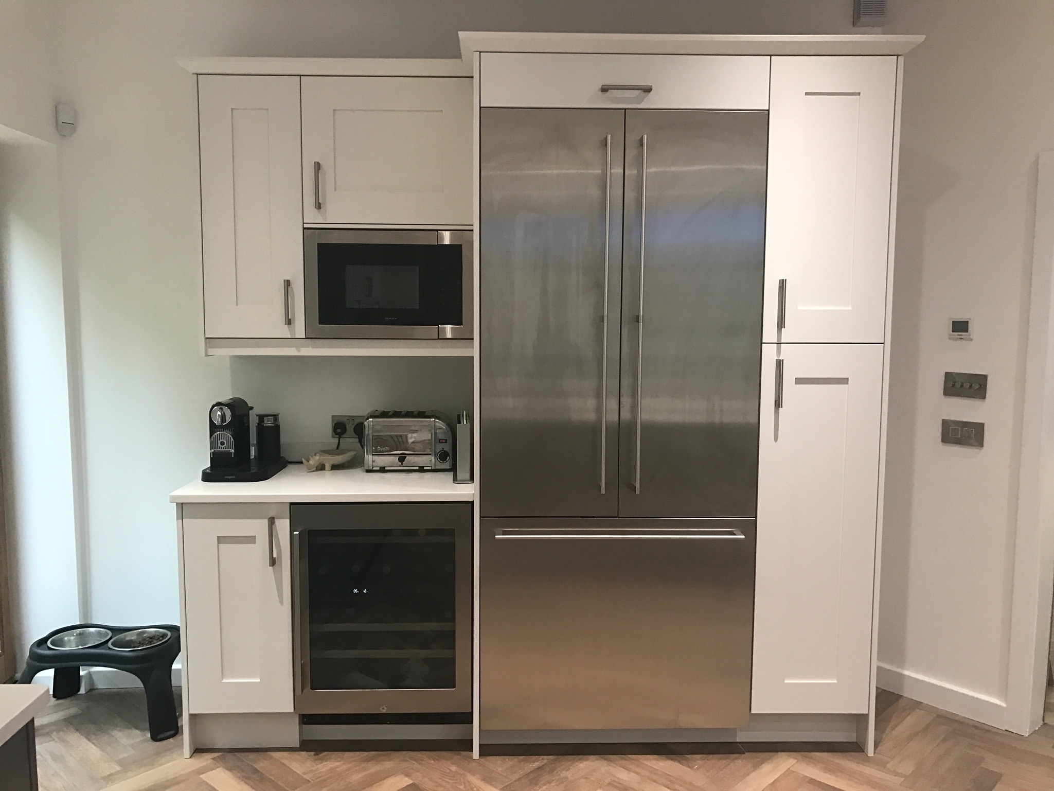 Painted Shaker in Dust Grey and Kingstone White 3 IMG 0019 2