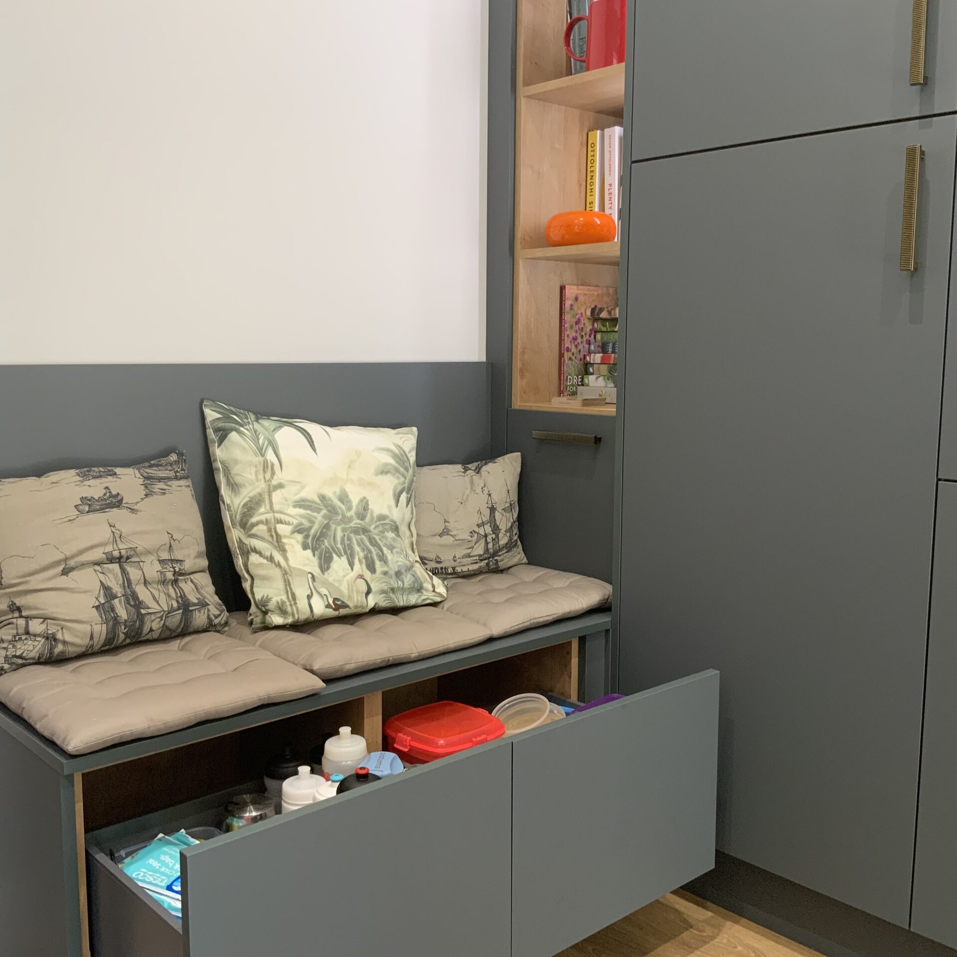 Kitchen bench seating Kitchen bench seating