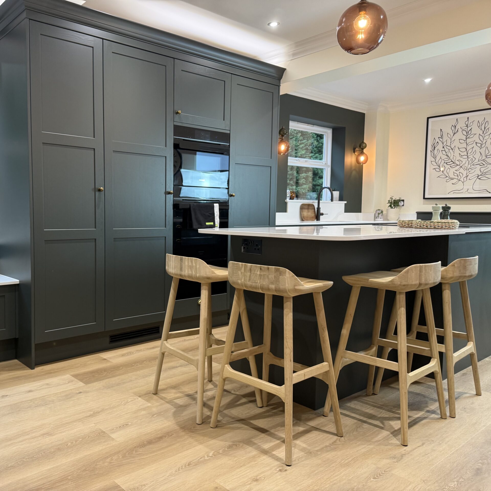 Kitchen Renovation Design Milton Keynes – dark green shaker Family kitchen in period property, breakfast bar island